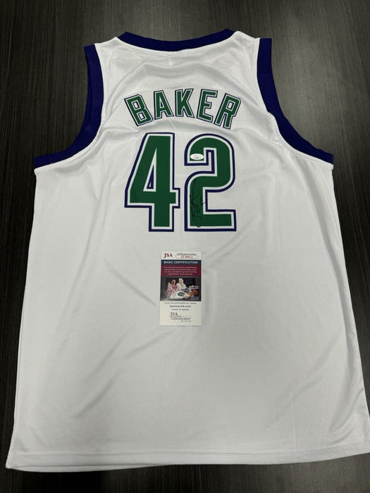 Vin Baker Signed Milwaukee Bucks Jersey JSA COA