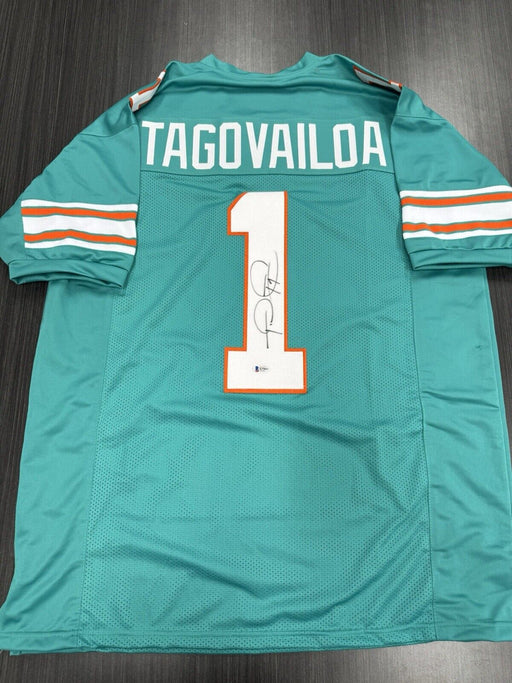 Tua Tagovailoa Signed Miami Dolphins Custom Jersey Beckett COA