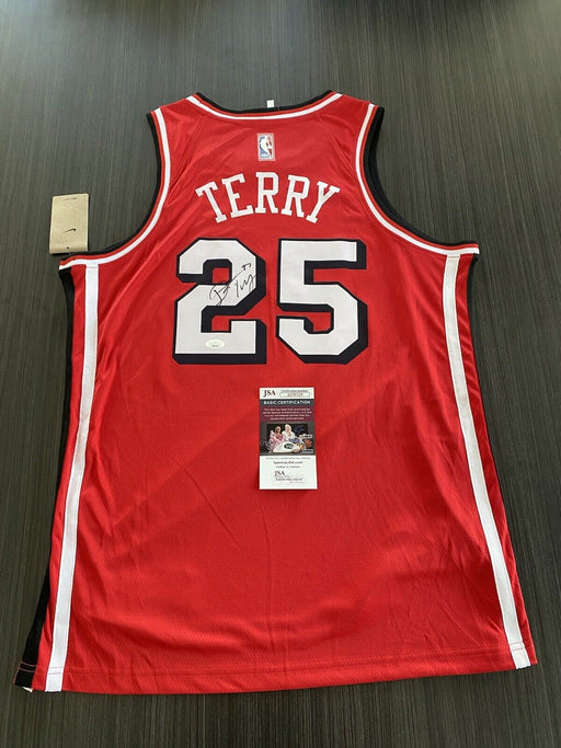 Dalen Terry Signed Chicago Bulls Jersey JSA COA