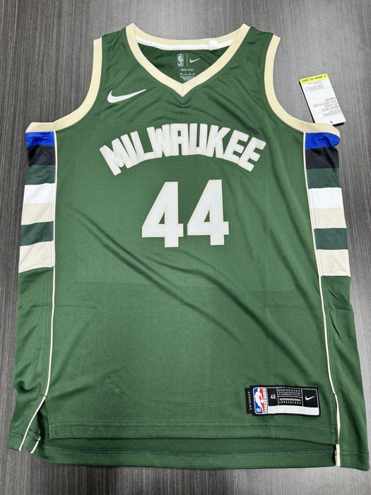 Andre Jackson Jr. Signed Milwaukee Bucks Jersey JSA COA