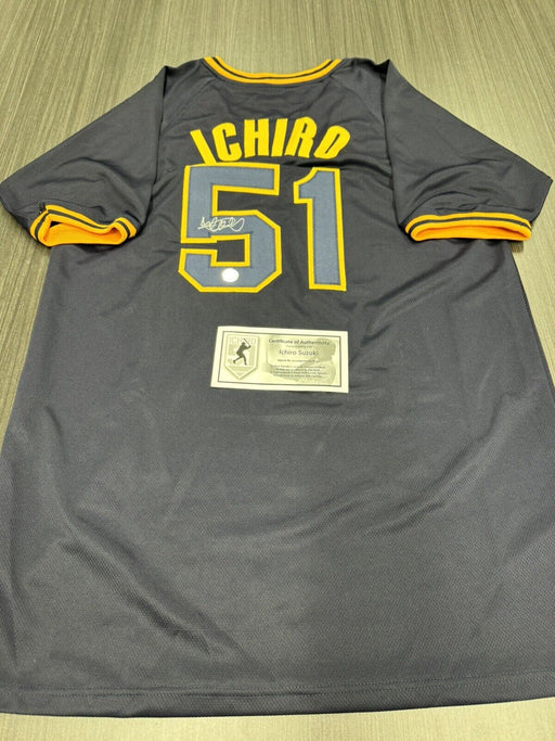 Ichiro Suzuki Signed Seattle Mariners Jersey Mill Creek COA