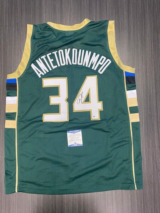 Giannis Antetokounmpo Milwaukee Bucks Autographed Custom Jersey Beckett