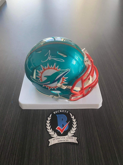 Tyreek Hill Miami Dolphins Autographed  Mini Helmet Beckett